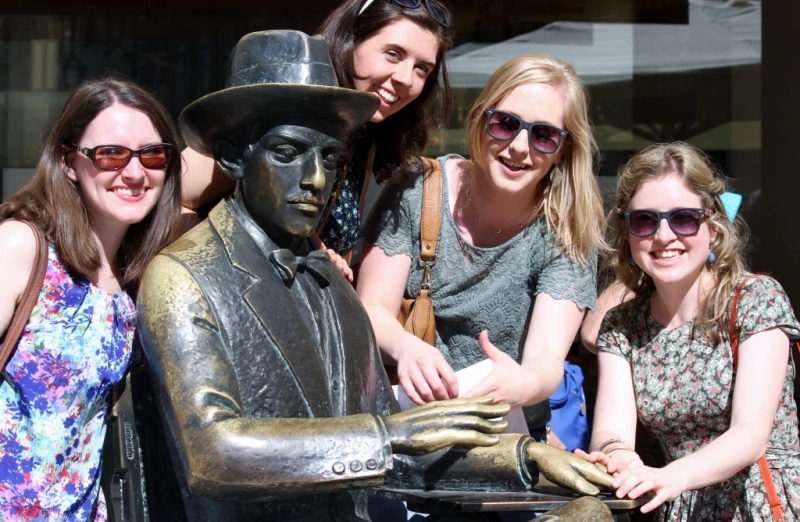 Lisboa Autêntica - Fernando Pessoa I (para Escolas) (1)